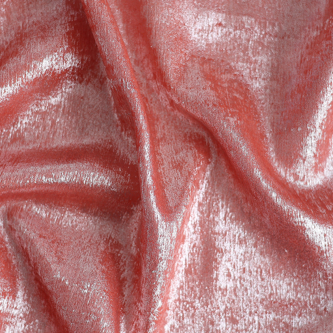 A Fashionable Breakthrough with Exquisite Shimmer!